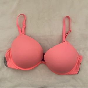 VS PINK Padded Push-up Bra
